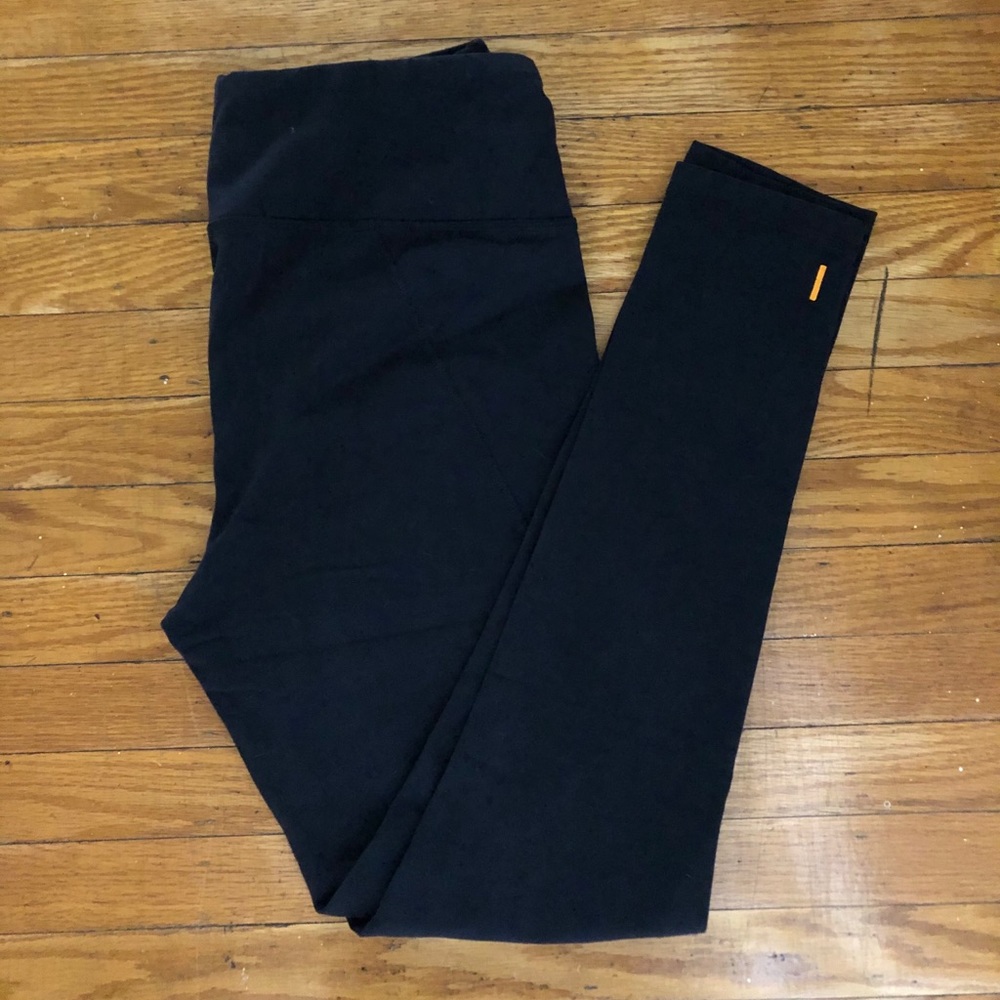 Lucy Perfect Core Black Leggings - Large